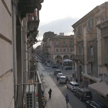 Le Dimore Del Duomo Catania Bagian luar foto